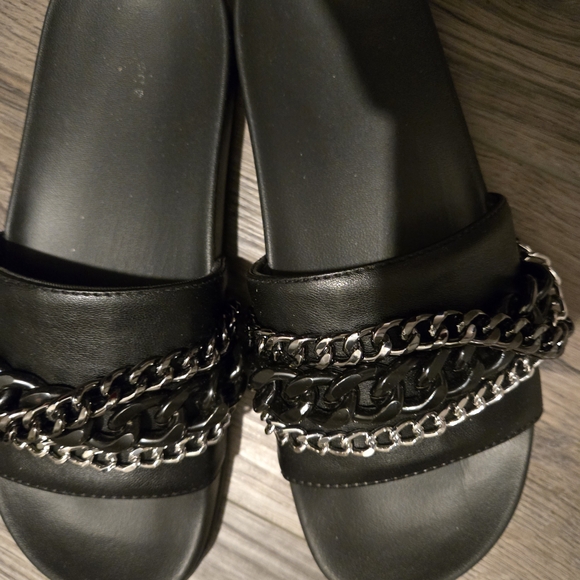 Guess Black and Silver Women's Slippers - Picture 1 of 4